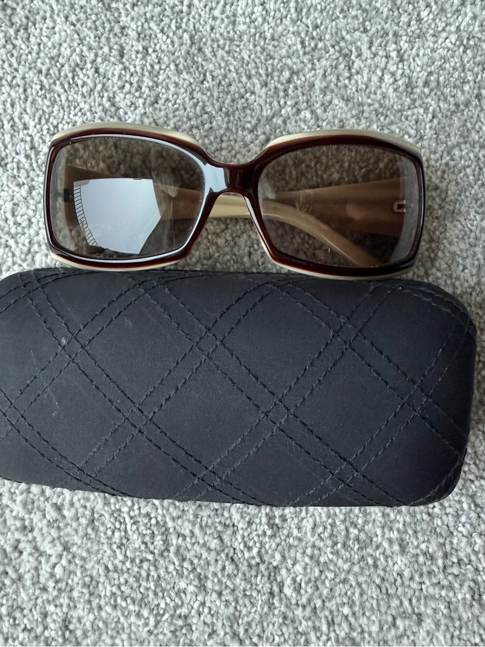 Title: Vera Bradley Oversized Square Sunglasses Brown & Ivory Tortoise, Case